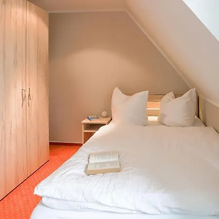 Ostseeferienpark Seepferdchen Haus Ruegen 13A Tatil Evi *